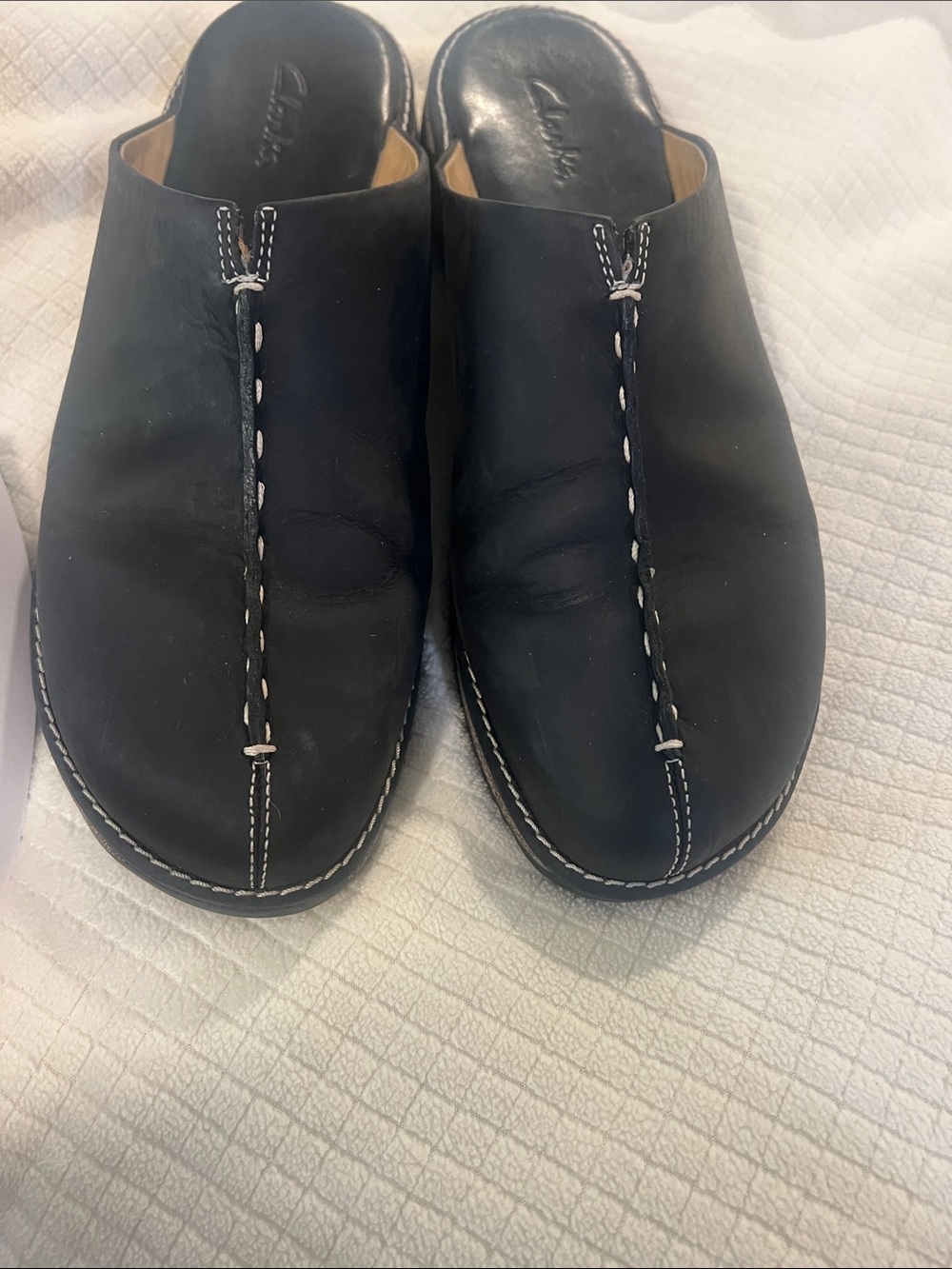 Clarks ladies Black Leather Slip-On shoes size 10